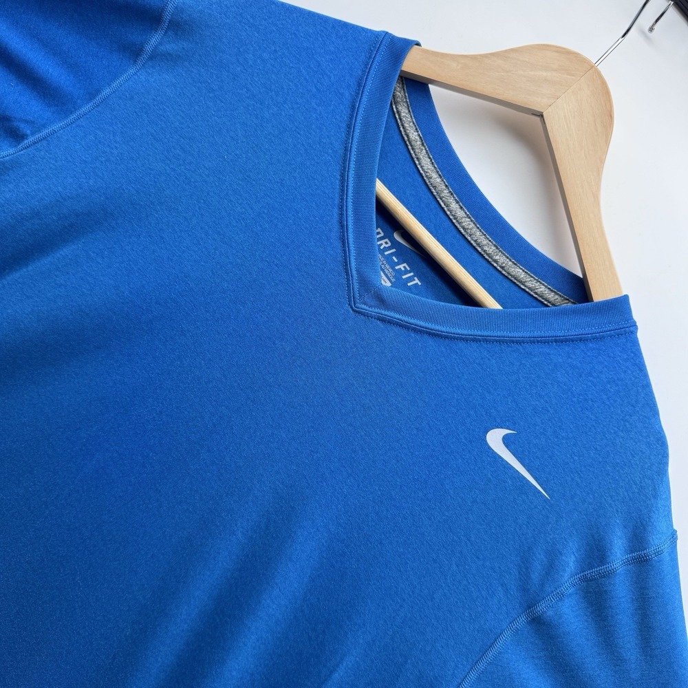 Nike Dri-Fit T-Shirt Mens L Bright Blue Swoosh Logo Legend Fitness Workout